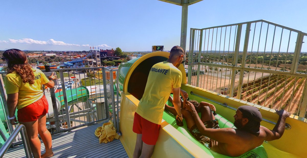 Slide & Splash 360
